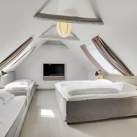Apartamento Awesome In With Wifi